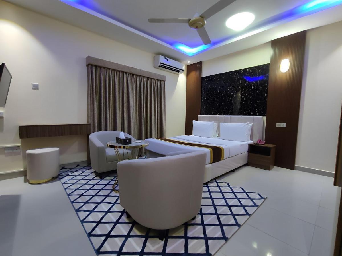 Al Nakheel Hotel Apartments Рас-ель-Хайма Екстер'єр фото