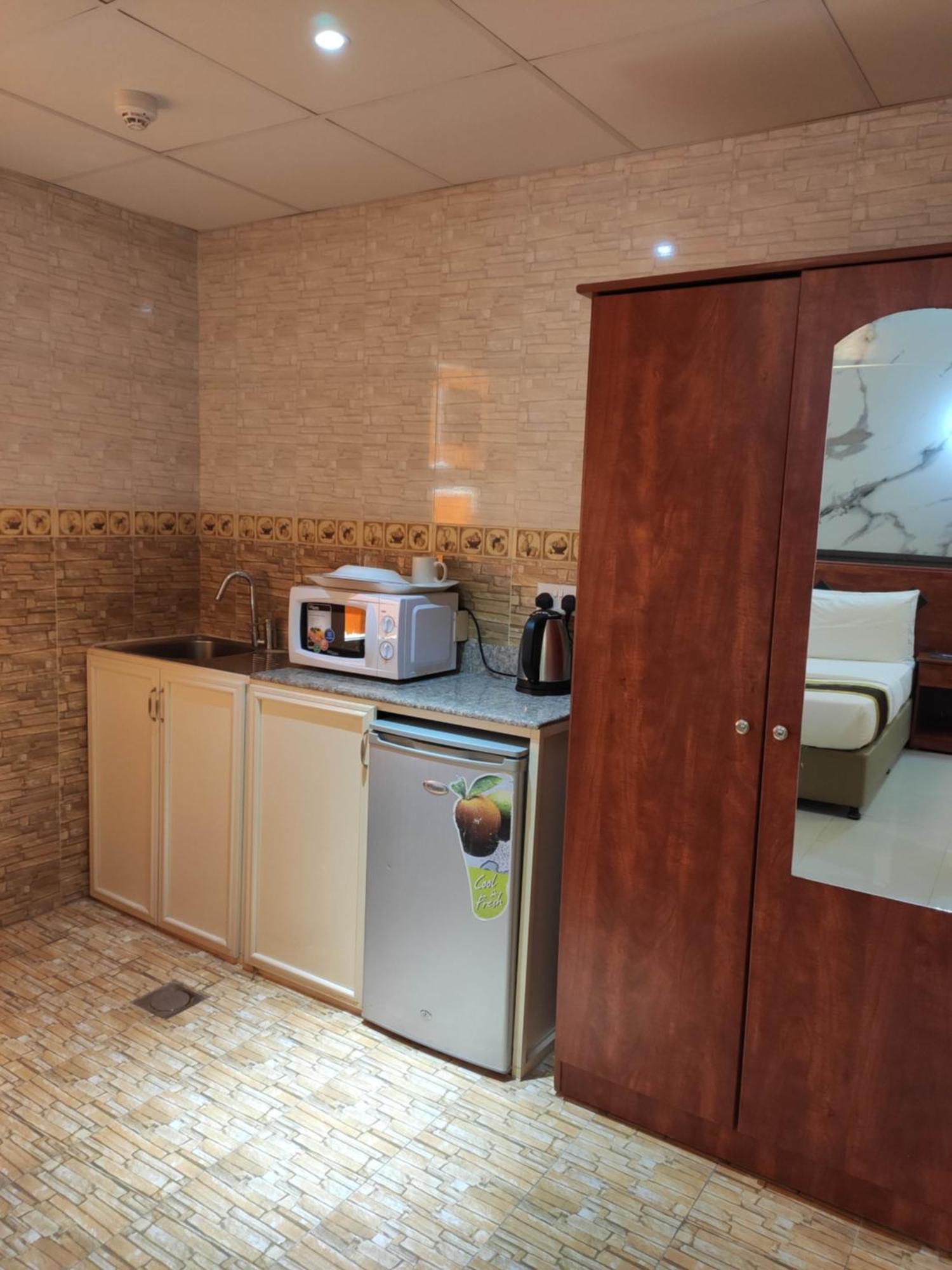 Al Nakheel Hotel Apartments Рас-ель-Хайма Екстер'єр фото