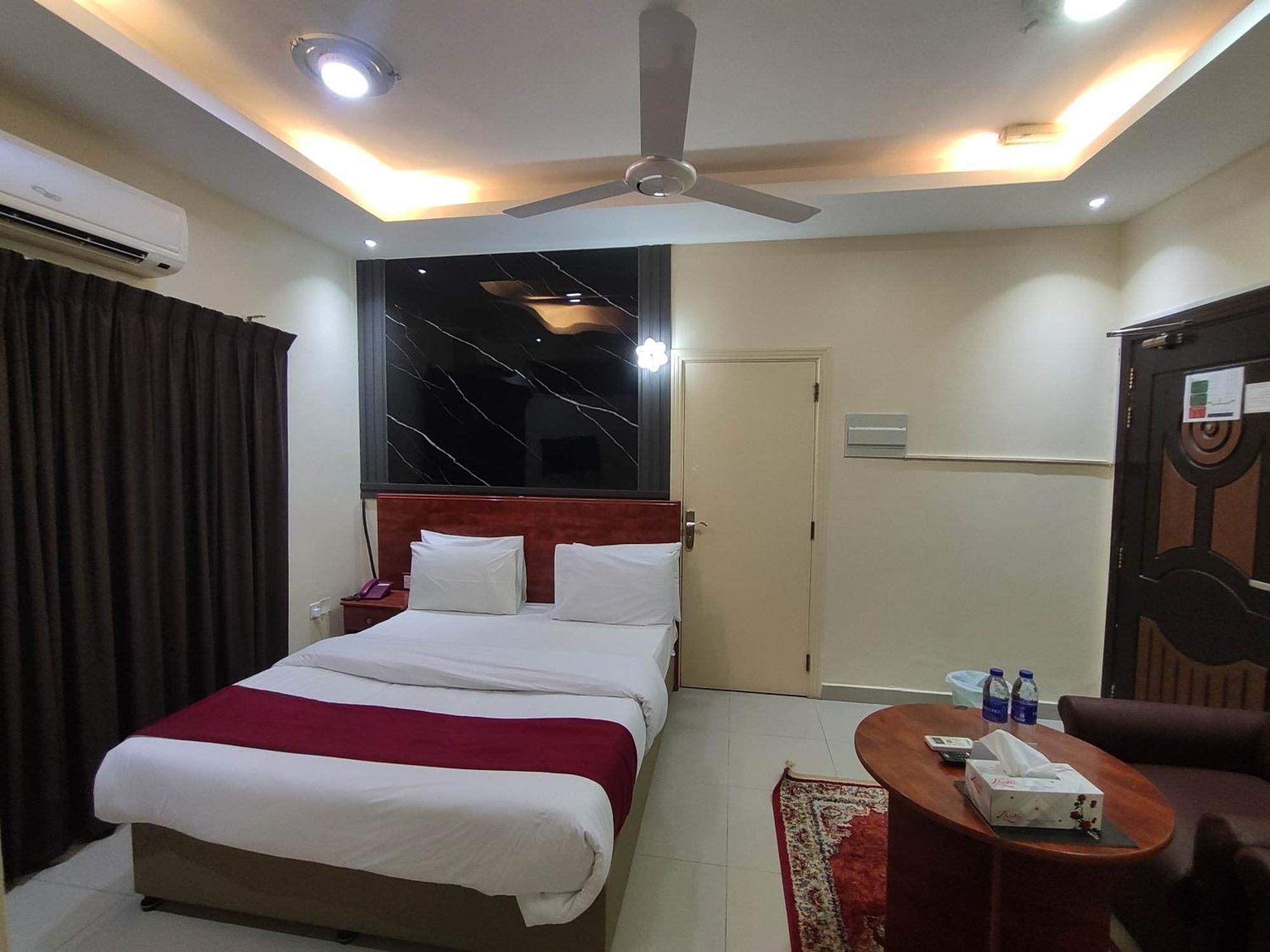 Al Nakheel Hotel Apartments Рас-ель-Хайма Екстер'єр фото