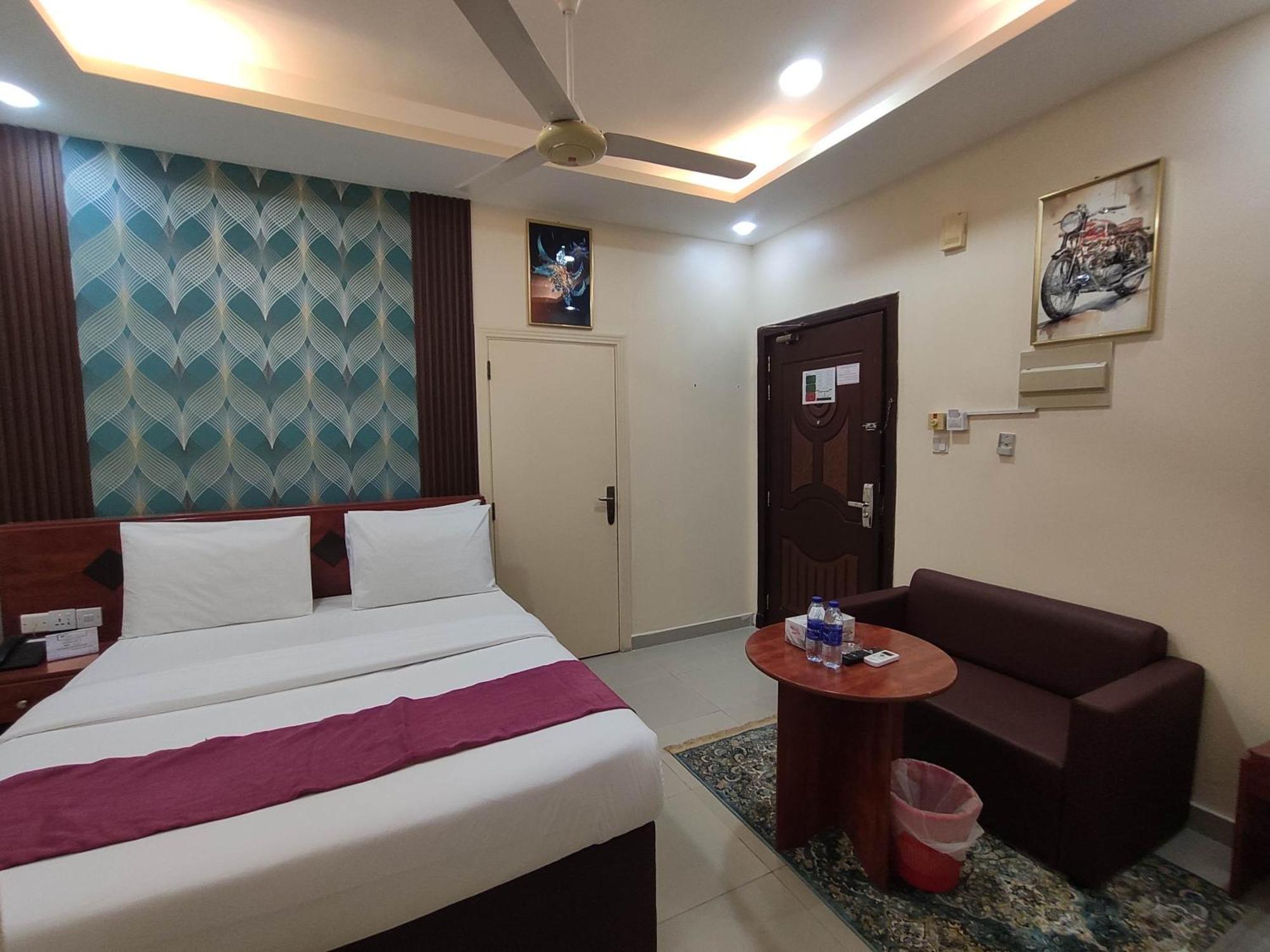 Al Nakheel Hotel Apartments Рас-ель-Хайма Екстер'єр фото