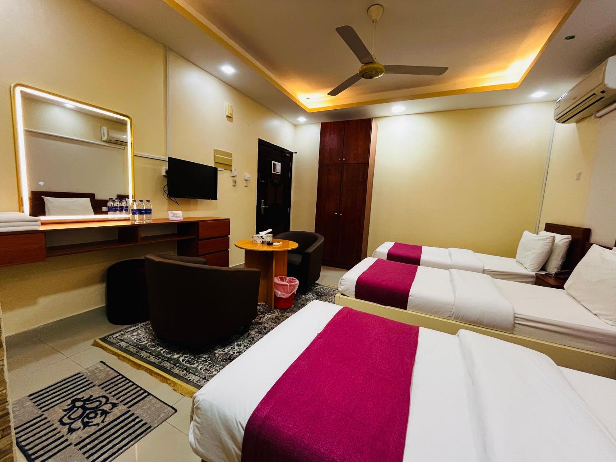Al Nakheel Hotel Apartments Рас-ель-Хайма Екстер'єр фото