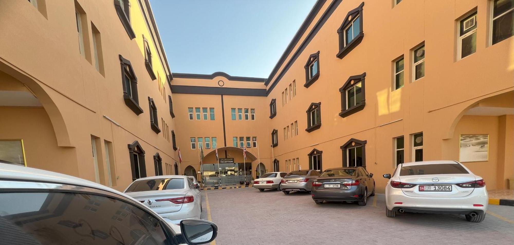 Al Nakheel Hotel Apartments Рас-ель-Хайма Екстер'єр фото